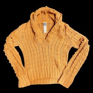 DKNY City 🌟 Long Sleeve, Large Collar -Sweater